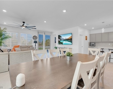 5357 Eleganza Avenue - Photo Thumbnail 6