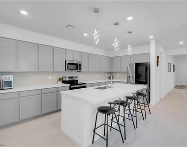 5357 Eleganza Avenue - Photo Thumbnail 13