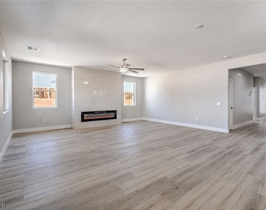 6380 Waterford Street - Photo Thumbnail 17
