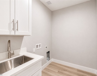 6380 Waterford Street - Photo Thumbnail 27