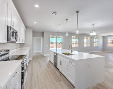 6380 Waterford Street - Photo Thumbnail 14