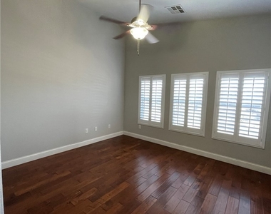 1274 Capital Gains Drive - Photo Thumbnail 5