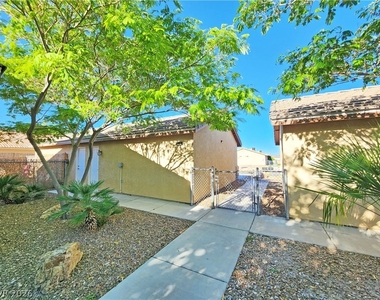 1041 S Marne Court - Photo Thumbnail 4