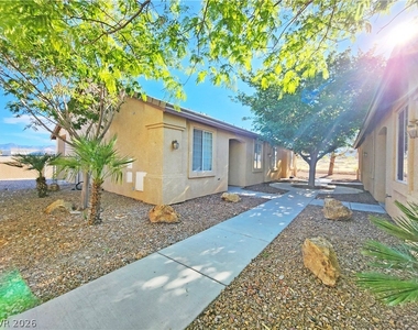 1041 S Marne Court - Photo Thumbnail 6
