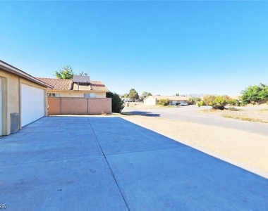 1041 S Marne Court - Photo Thumbnail 2