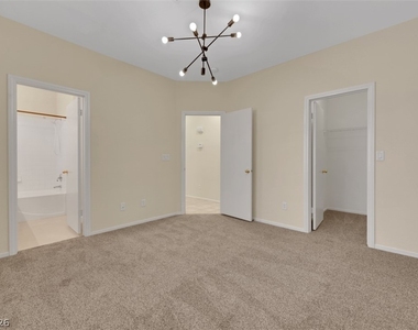 10356 Rocky Waters Avenue - Photo Thumbnail 11