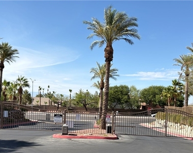 2305 Horizon Ridge - Photo Thumbnail 15