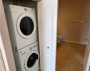 2305 Horizon Ridge - Photo Thumbnail 10