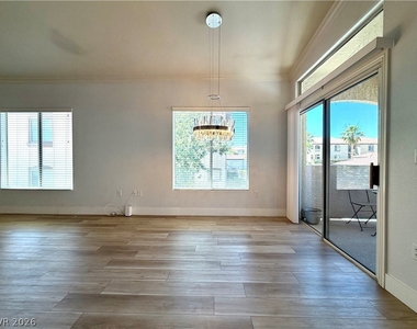3574 Desert Cliff Street - Photo Thumbnail 10