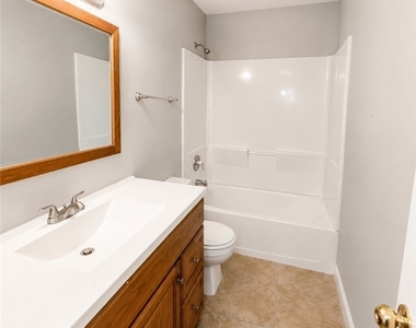 2701 Otter Creek Court - Photo Thumbnail 7