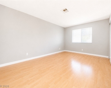 2701 Otter Creek Court - Photo Thumbnail 9