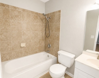 2701 Otter Creek Court - Photo Thumbnail 12