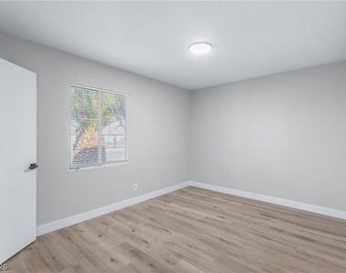 139 Fir Street - Photo Thumbnail 19