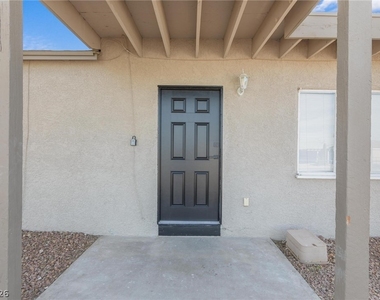 139 Fir Street - Photo Thumbnail 4