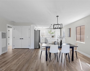 139 Fir Street - Photo Thumbnail 8
