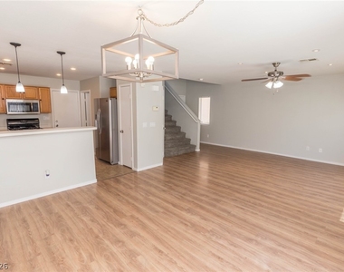 4515 Grotto Court - Photo Thumbnail 7