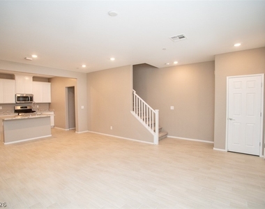 9 Alamere Falls Drive - Photo Thumbnail 3