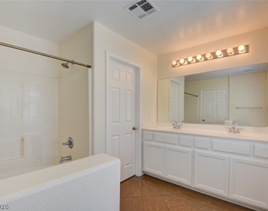 11119 African Sunset Street - Photo Thumbnail 20