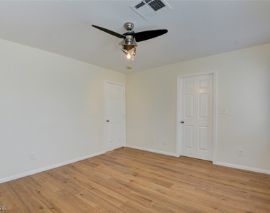 11119 African Sunset Street - Photo Thumbnail 13
