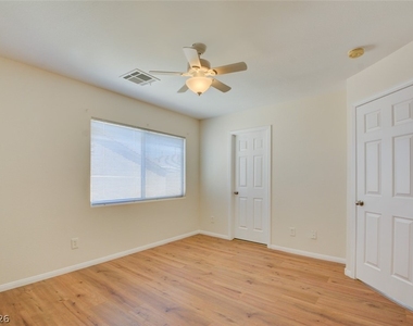 11119 African Sunset Street - Photo Thumbnail 18
