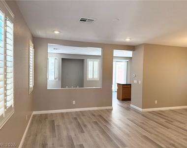 711 Quayside Court - Photo Thumbnail 3