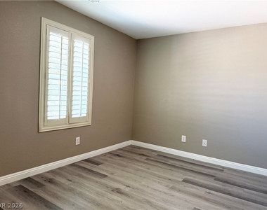711 Quayside Court - Photo Thumbnail 11