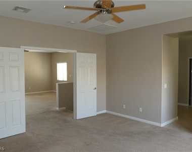 4054 Lower Saxon Avenue - Photo Thumbnail 28