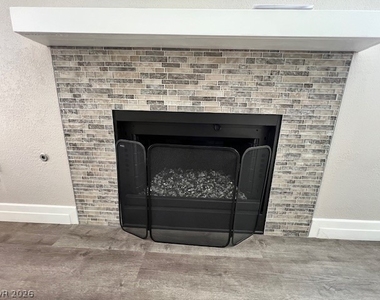 2526 Wolverton Avenue - Photo Thumbnail 12