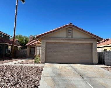 2526 Wolverton Avenue - Photo Thumbnail 3