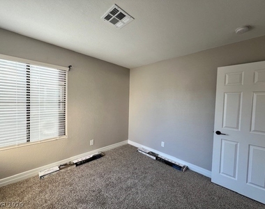 2526 Wolverton Avenue - Photo Thumbnail 21