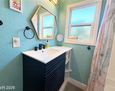 1816 Wengert Avenue - Photo Thumbnail 16