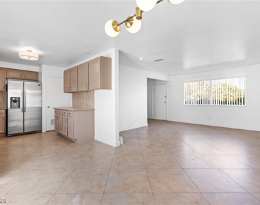 6224 Meadow Vista Lane - Photo Thumbnail 4