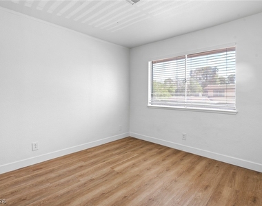 6224 Meadow Vista Lane - Photo Thumbnail 11