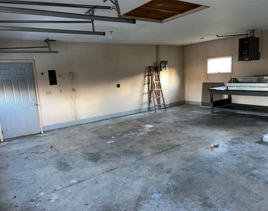 3116 Burris Road - Photo Thumbnail 9
