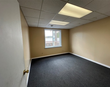130 W Main Street - Photo Thumbnail 19