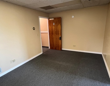 130 W Main Street - Photo Thumbnail 10