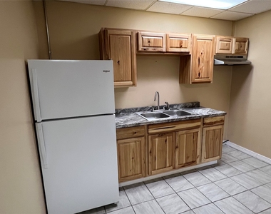 130 W Main Street - Photo Thumbnail 11