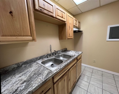 130 W Main Street - Photo Thumbnail 14