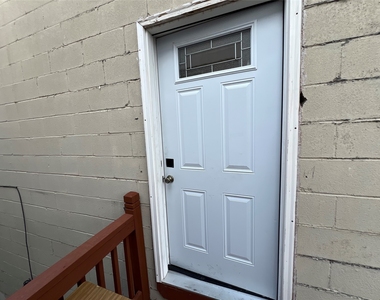 130 W Main Street - Photo Thumbnail 4