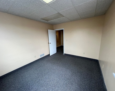 130 W Main Street - Photo Thumbnail 18