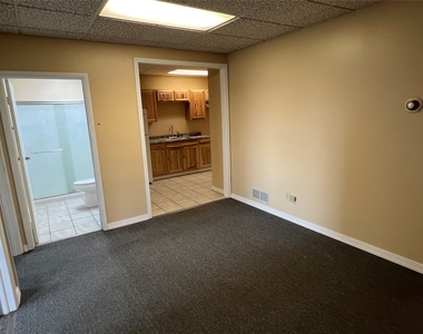 130 W Main Street - Photo Thumbnail 9