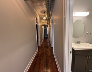 205 E Jefferson Street - Photo Thumbnail 10