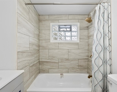 104 Kincaid Avenue - Photo Thumbnail 10