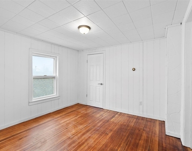 104 Kincaid Avenue - Photo Thumbnail 11