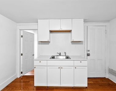 104 Kincaid Avenue - Photo Thumbnail 22