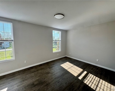 3849 Timmerman Road - Photo Thumbnail 4