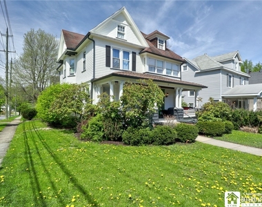 98 Forest Avenue - Photo Thumbnail 42