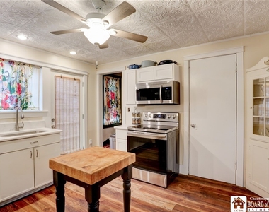 98 Forest Avenue - Photo Thumbnail 11