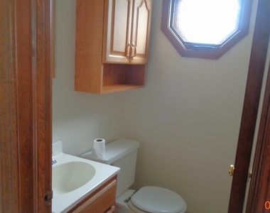 1425 Como Park Boulevard - Photo Thumbnail 5