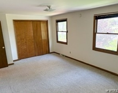 1425 Como Park Boulevard - Photo Thumbnail 10
